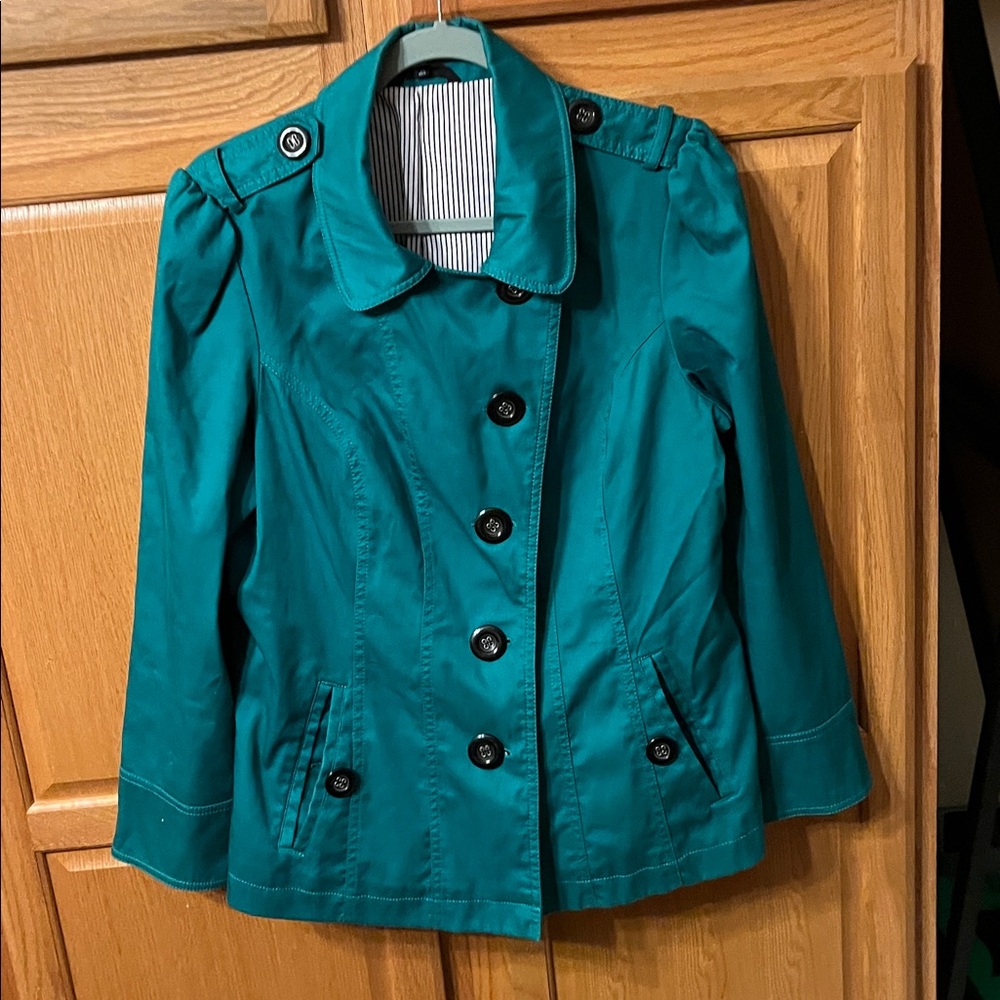 Marks & Spencer Teal Jacket  ( U.K. Sizing )
This brand is one of Europe’s Best!